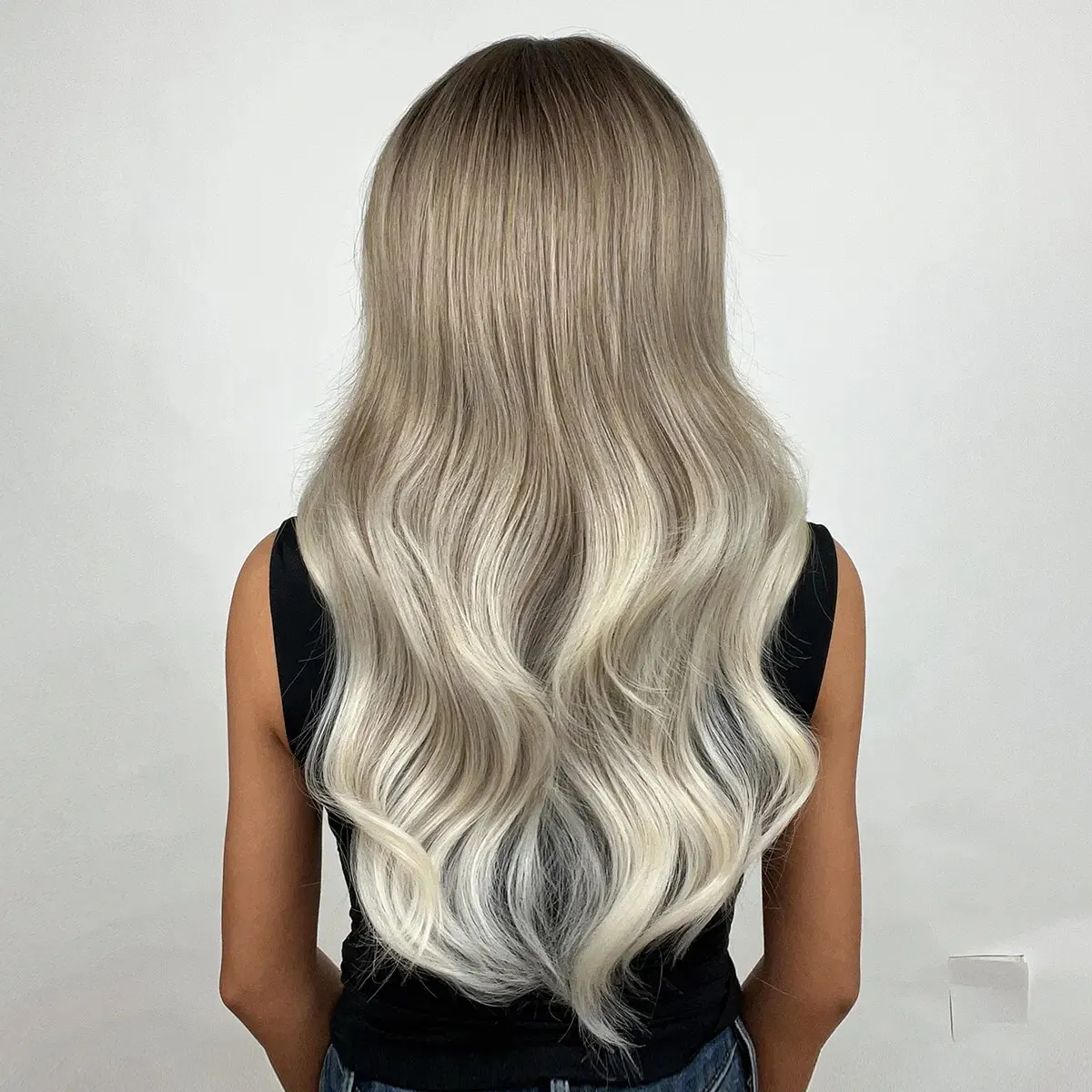 Длинные волнистые синтетические парики с челкой цвета каштановой блондинки Омбре для женщин, Серые натуральные парики для косплея, Термостойкие волосы . ' - ' . 3