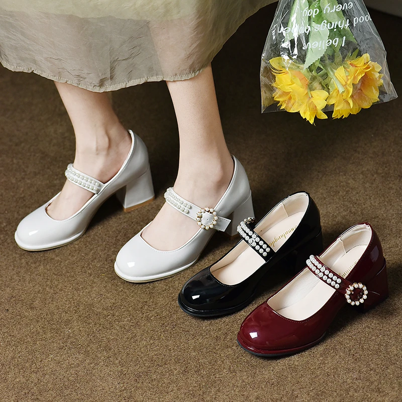 Женская обувь на высоких каблуках Mary Janes, модные жемчужные туфли-лодочки из лакированной кожи на толстом каблуке с пряжкой и круглым носком, Элегантная женская обувь Lolita . ' - ' . 5