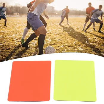 Надежный футбольный судья, необходимые красные и желтые карточки на футбольных матчах Компактный и легкий (127 символов)